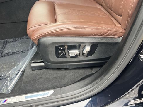 Used 2023 BMW X7 M60i w/ Executive Package image 14