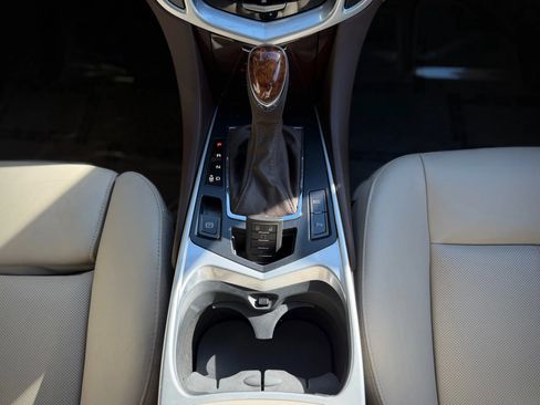 Used 2013 Cadillac SRX Performance image 17