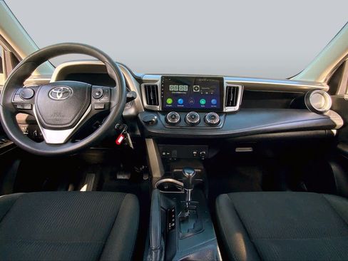 Used 2017 Toyota RAV4 LE FWD image 15