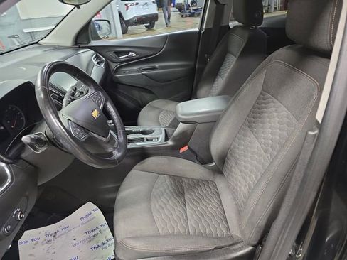 Used 2018 Chevrolet Equinox LT image 16