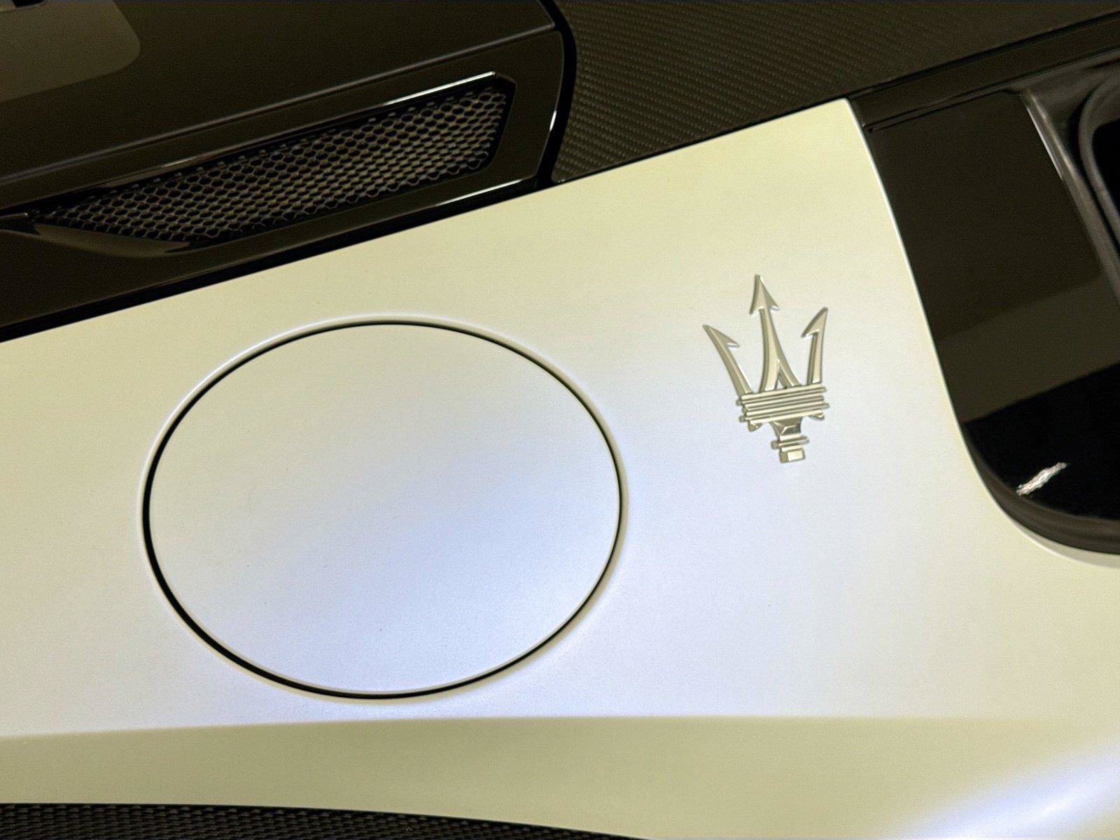 Used 2023 Maserati MC20 Coupe RWD image 33