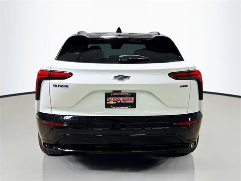 New 2026 Chevrolet Blazer EV RS image 9