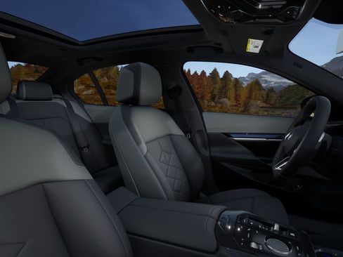 New 2027 BMW 550e xDrive image 9