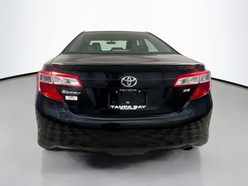 Used 2014 Toyota Camry SE FWD image 6