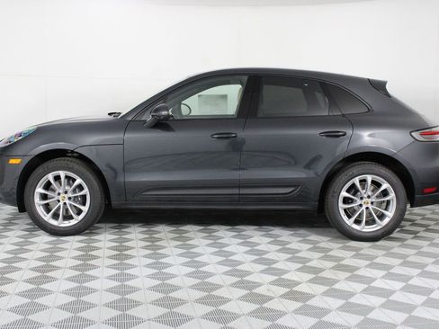 New 2026 Porsche Macan image 2