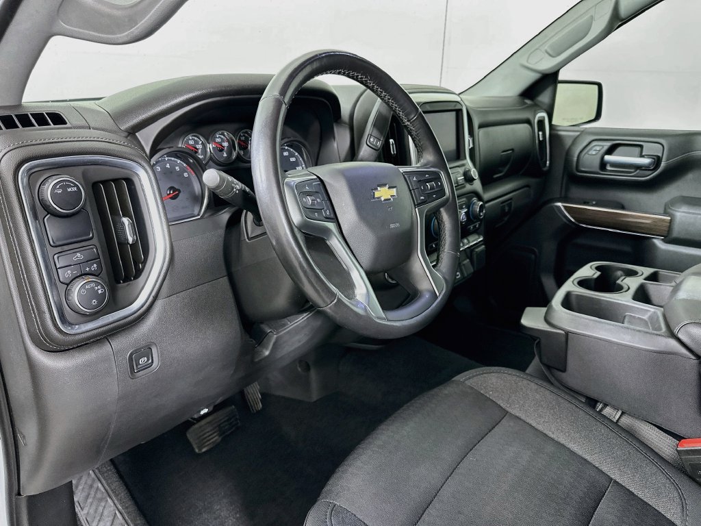 Used 2020 Chevrolet Silverado 1500 LT w/ Texas Edition RWD image 9