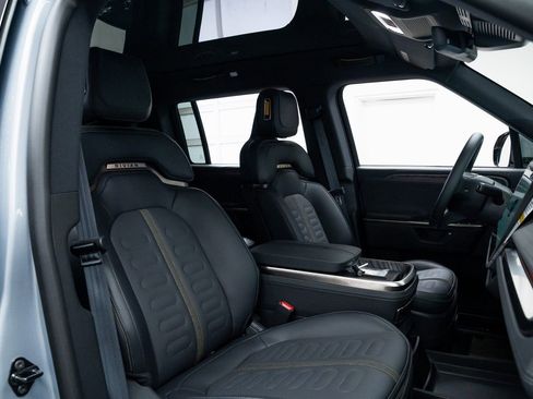 Used 2026 Rivian R1S Adventure image 23