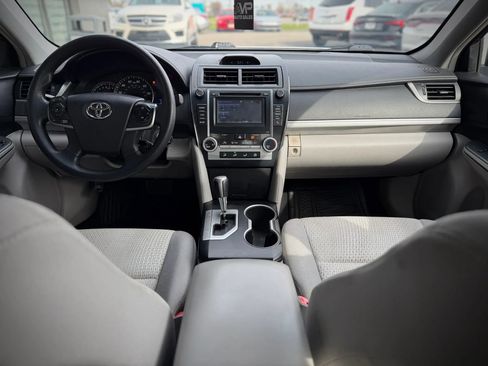 Used 2014 Toyota Camry LE FWD image 9