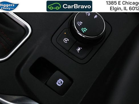 Certified 2023 Chevrolet Traverse RS AWD/4WD image 38