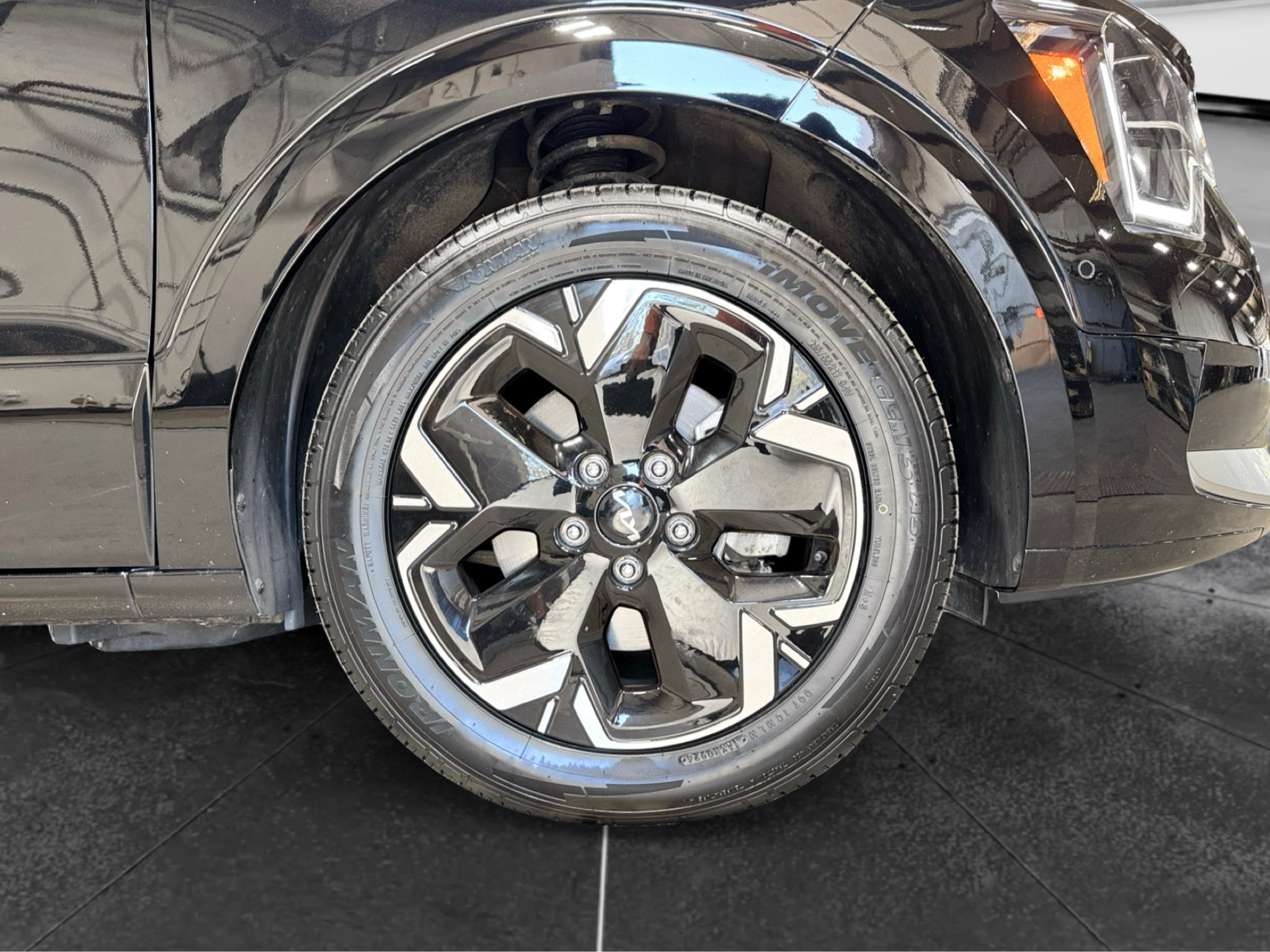 Used 2023 Kia Niro Wave w/ Wave Preserve Package FWD image 35