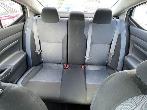 Used 2025 Nissan Versa SV image 37