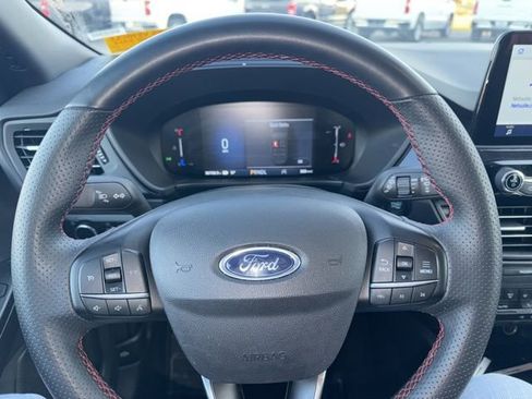 Used 2025 Ford Escape ST-Line image 31
