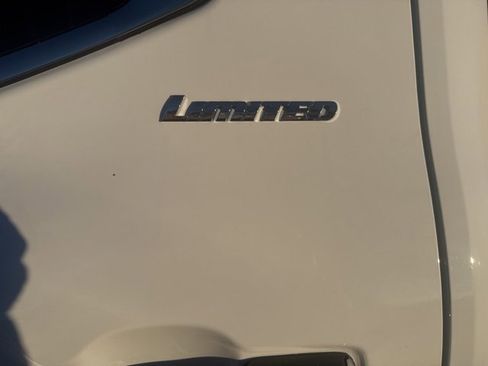 Used 2025 Toyota Tundra Limited image 8