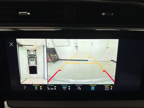 Used 2022 GMC Sierra 1500 Denali w/ Technology Package AWD/4WD image 37