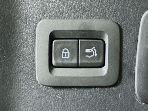 Used 2025 MAZDA CX-90 3.3 Turbo w/ Premium Sport Pkg image 30