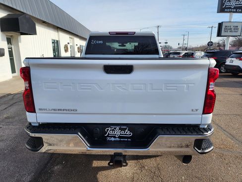 Used 2023 Chevrolet Silverado 2500 LT w/ Convenience Package image 6