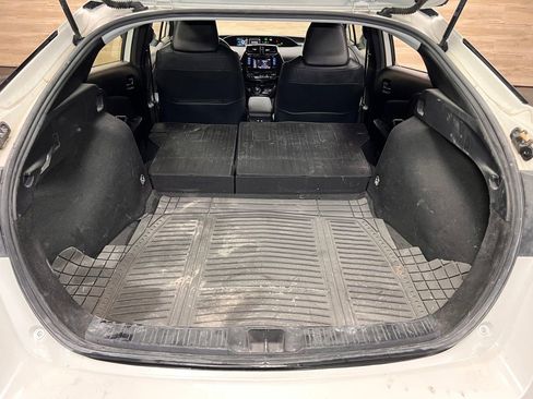 Used 2019 Toyota Prius FWD image 23