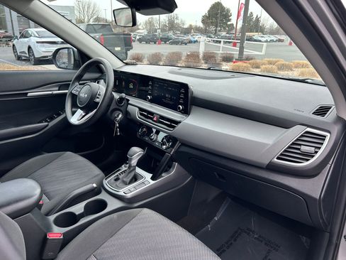 Used 2024 Kia Seltos LX image 27