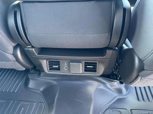 Used 2025 Chevrolet Silverado 1500 RST w/ Z71 Off-Road Package AWD/4WD image 16