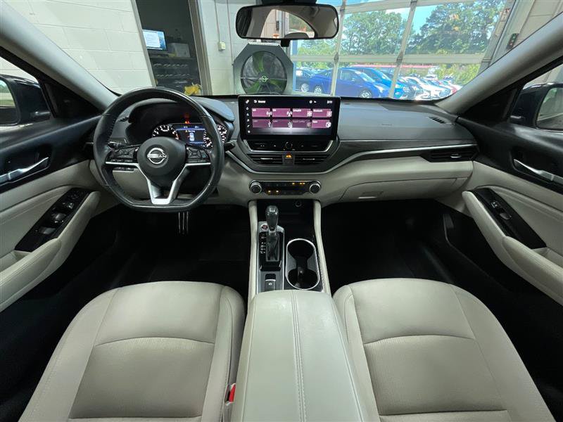 Used 2023 Nissan Altima 2.5 SV w/ SV Premium Package FWD image 26