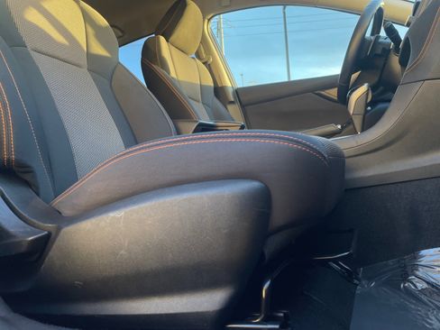 Used 2021 Subaru Crosstrek 2.0i Premium image 29