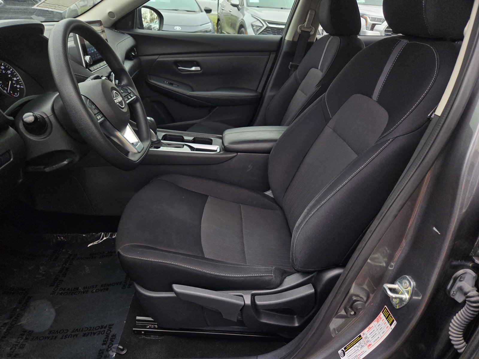 Used 2025 Nissan Sentra SV FWD image 14