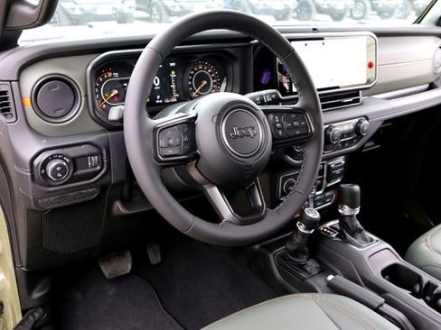 New 2026 Jeep Gladiator Mojave image 8