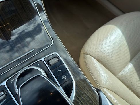 Used 2015 Mercedes-Benz C 300 4MATIC Sedan image 30
