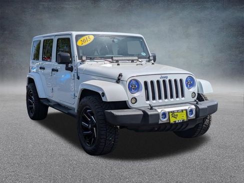 Used 2015 Jeep Wrangler Unlimited Sahara w/ Max Tow Package AWD/4WD image 1