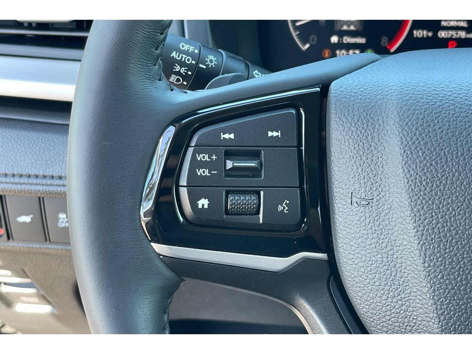 Certified 2026 Honda Odyssey EX-L image 36