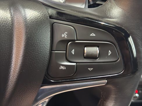 Used 2024 Buick Enclave Essence w/ Experience Buick Package AWD/4WD image 25