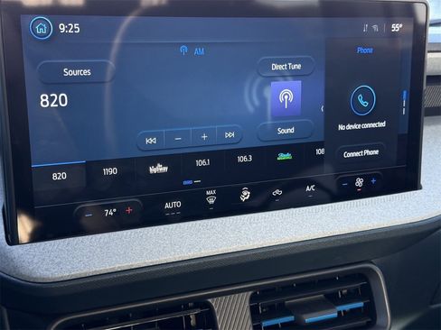 Certified 2025 Ford Maverick XLT image 18