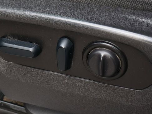 Used 2022 GMC Sierra 2500 SLE w/ SLE Convenience Package image 21