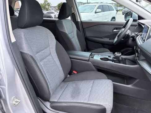 Used 2023 Nissan Rogue SV FWD image 22