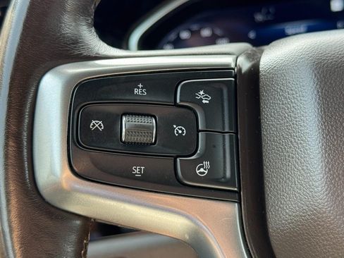 Used 2022 Chevrolet Silverado 1500 LT AWD/4WD image 20