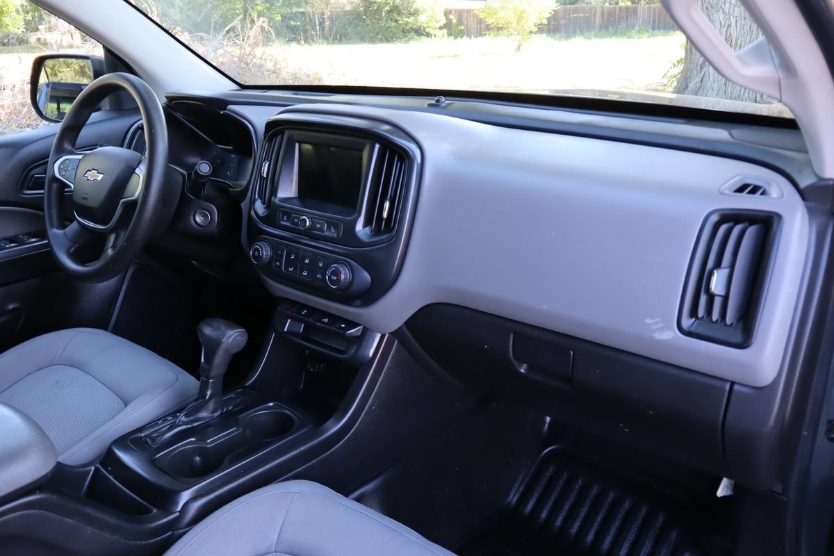 Used 2019 Chevrolet Colorado W/T w/ WT Convenience Package AWD/4WD image 23