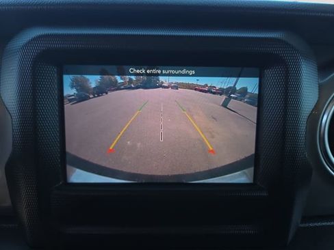 Used 2021 Jeep Wrangler Unlimited Sahara image 22