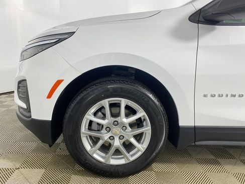 Used 2023 Chevrolet Equinox LS image 29