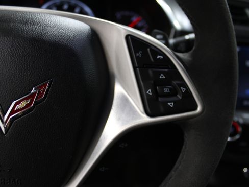 Used 2014 Chevrolet Corvette Stingray Convertible w/ Battery Protection Package image 10