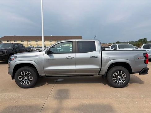 New 2026 Chevrolet Colorado Z71 w/ Technology Package AWD/4WD image 9