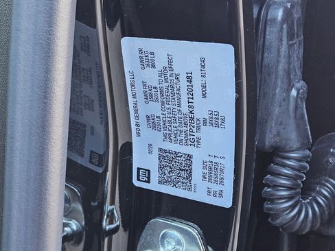 New 2026 GMC Canyon Elevation w/ Convenience Package image 31