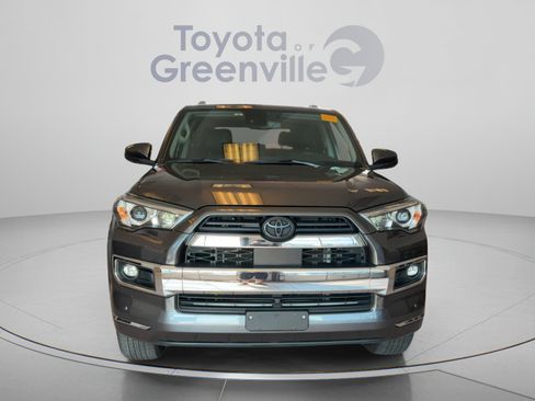 Used 2022 Toyota 4Runner Limited AWD/4WD image 9