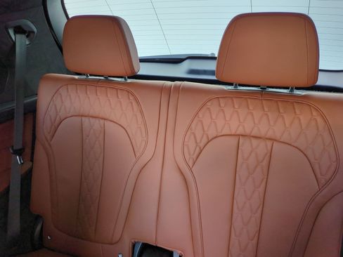 Certified 2022 BMW X7 M50i image 32