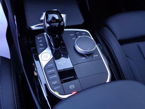 Used 2023 BMW X3 xDrive30i w/ Premium Enhanced Package image 12