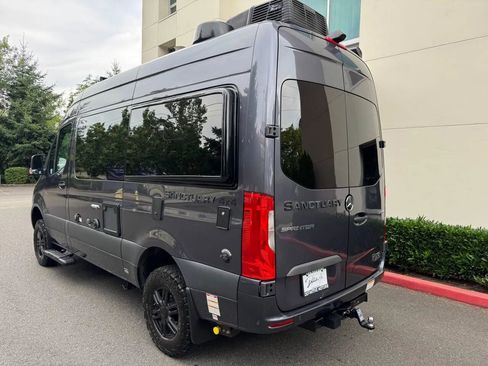 Used 2022 Mercedes-Benz Sprinter 2500 image 8