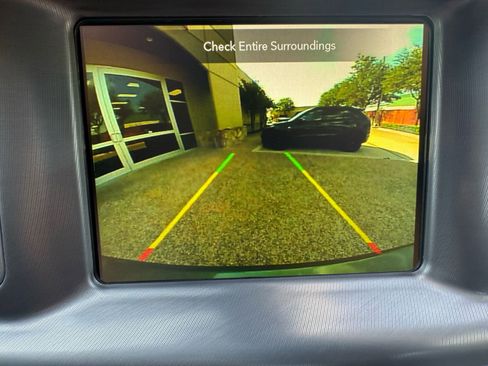 Used 2023 Dodge Charger R/T w/ Harman/Kardon Audio Group image 18