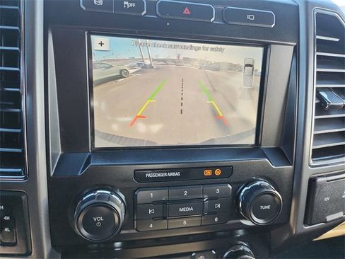 Used 2019 Ford F250 XLT w/ XLT Premium Package image 15