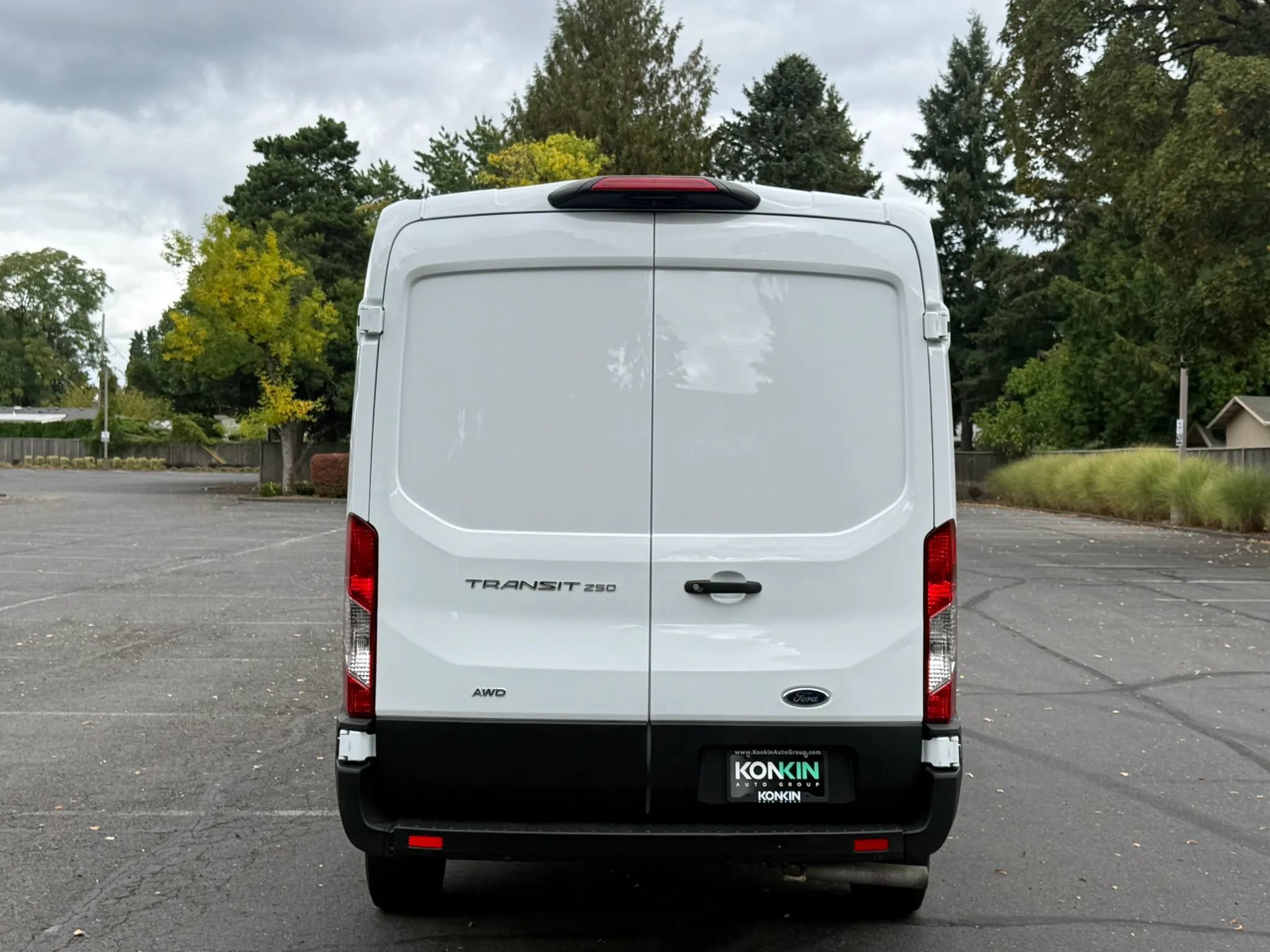 Used 2023 Ford Transit 250 Medium Roof AWD w/ Load Area Protection Package image 5