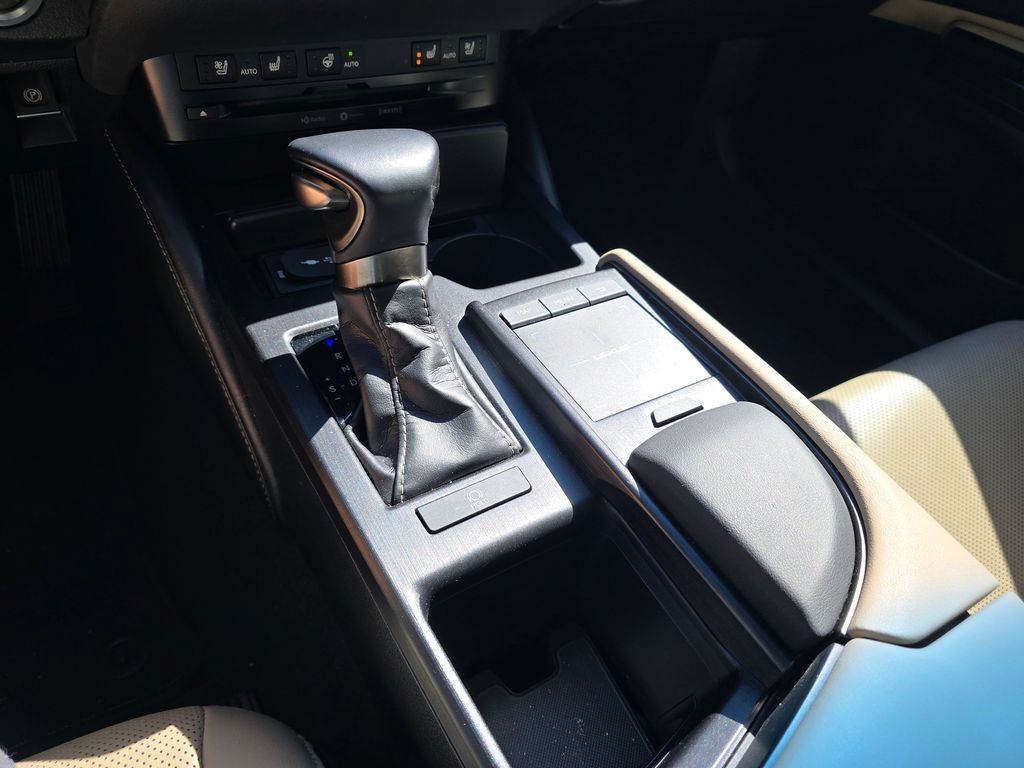 Used 2019 Lexus ES 350 w/ Premium Package FWD image 12