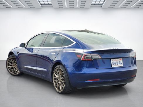 Used 2020 Tesla Model 3 Standard Range image 13